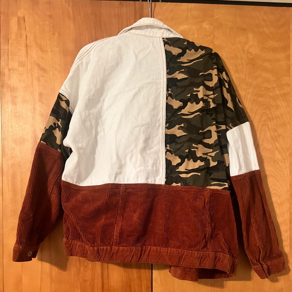 Color block shacket - Picture 2 of 2